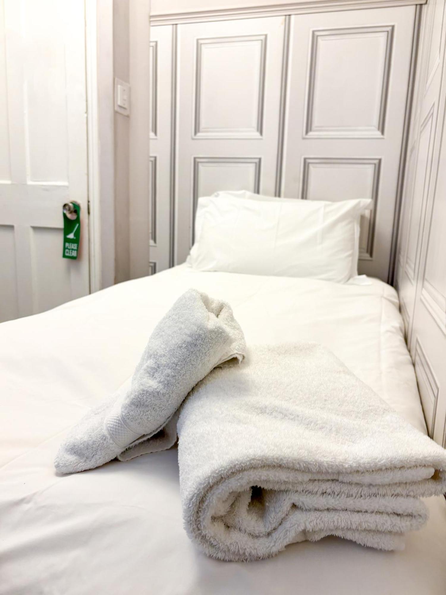 X Hotel Brunswick Square ブライトン エクステリア 写真