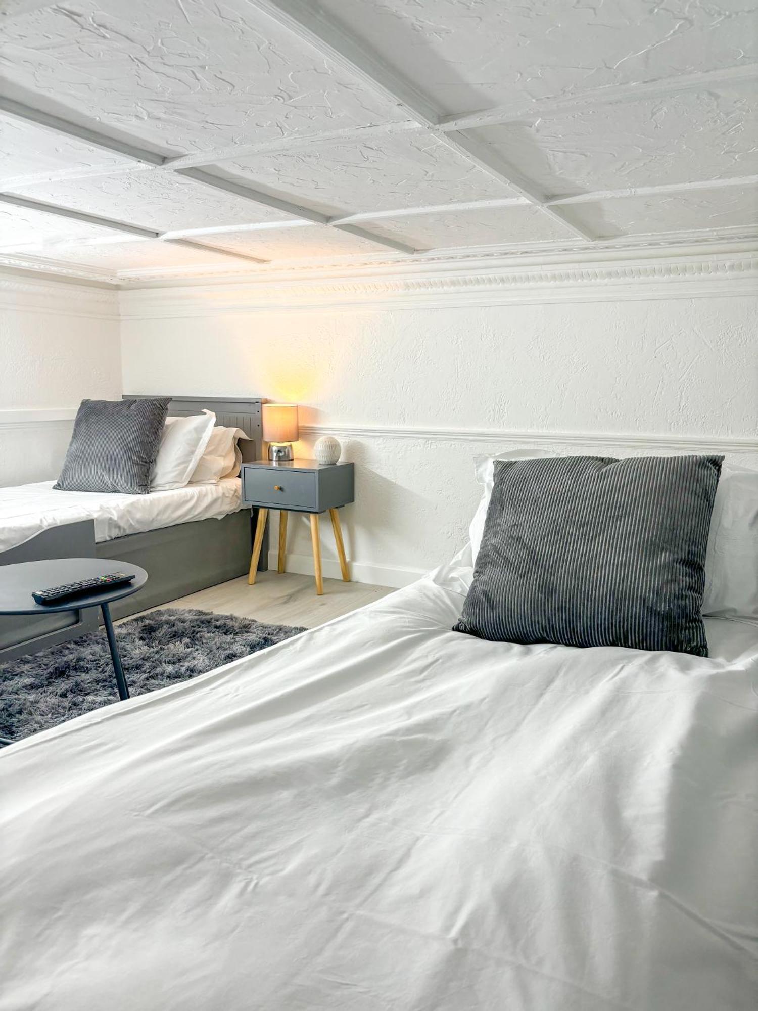 X Hotel Brunswick Square ブライトン エクステリア 写真